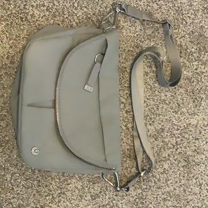 Lululemon gray 5L festival bag